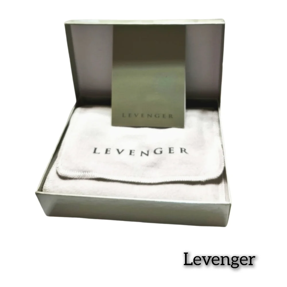 Levenger - Genuine Leather Bifold Wallet with Zippered Pocket for Change NWT